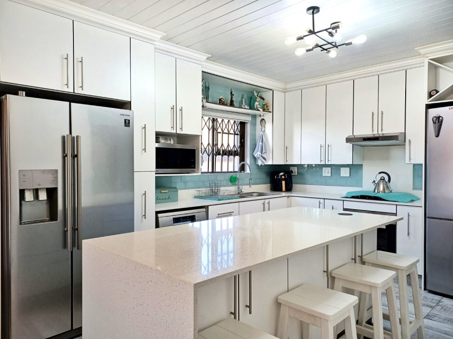 2 Bedroom Property for Sale in Island View Western Cape